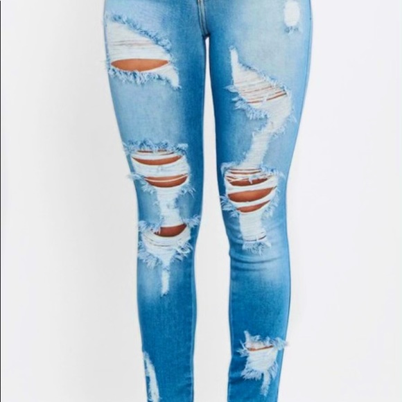 Trendy Ripped Jeans - Picture 2 of 2